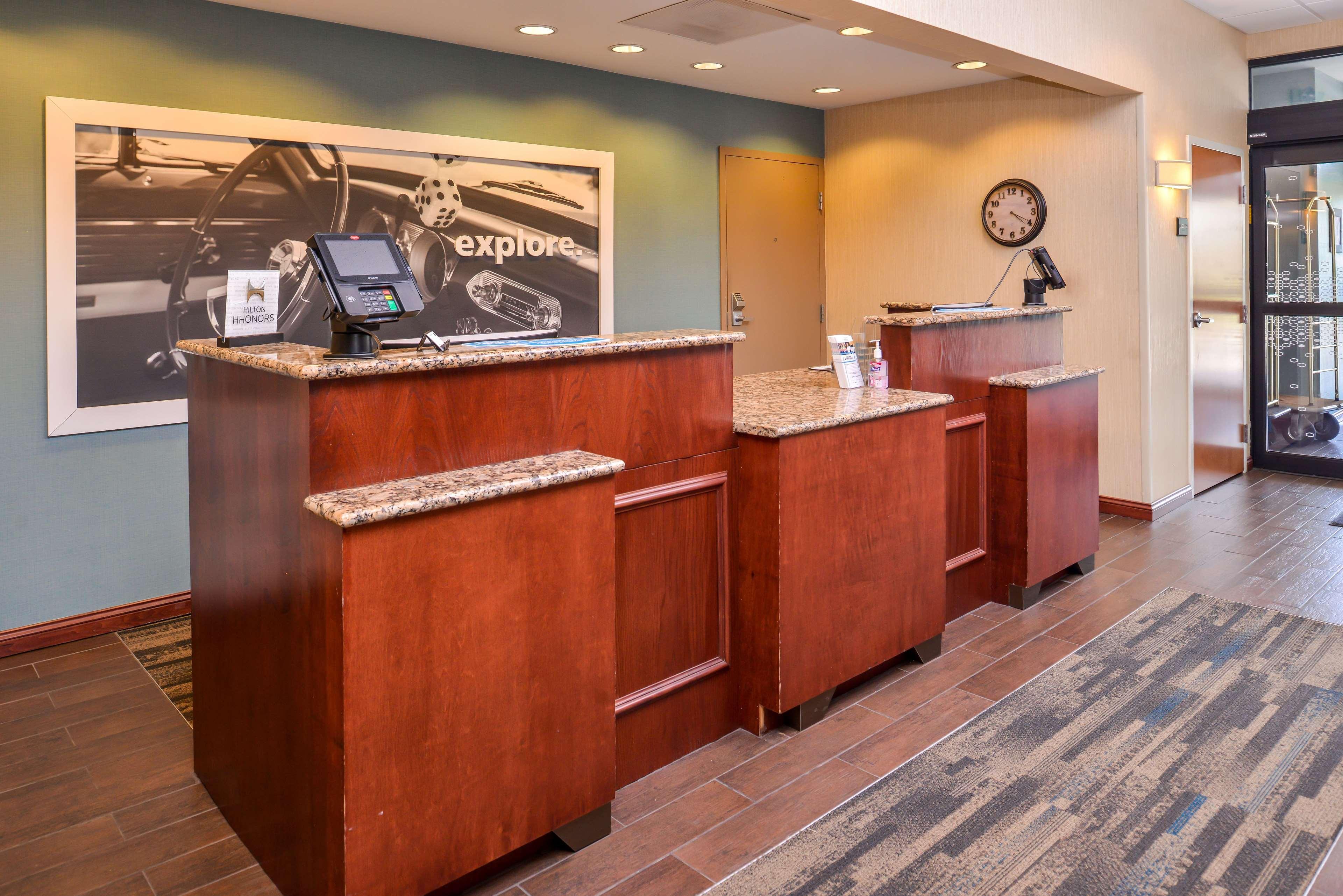 Hampton Inn York Exteriör bild