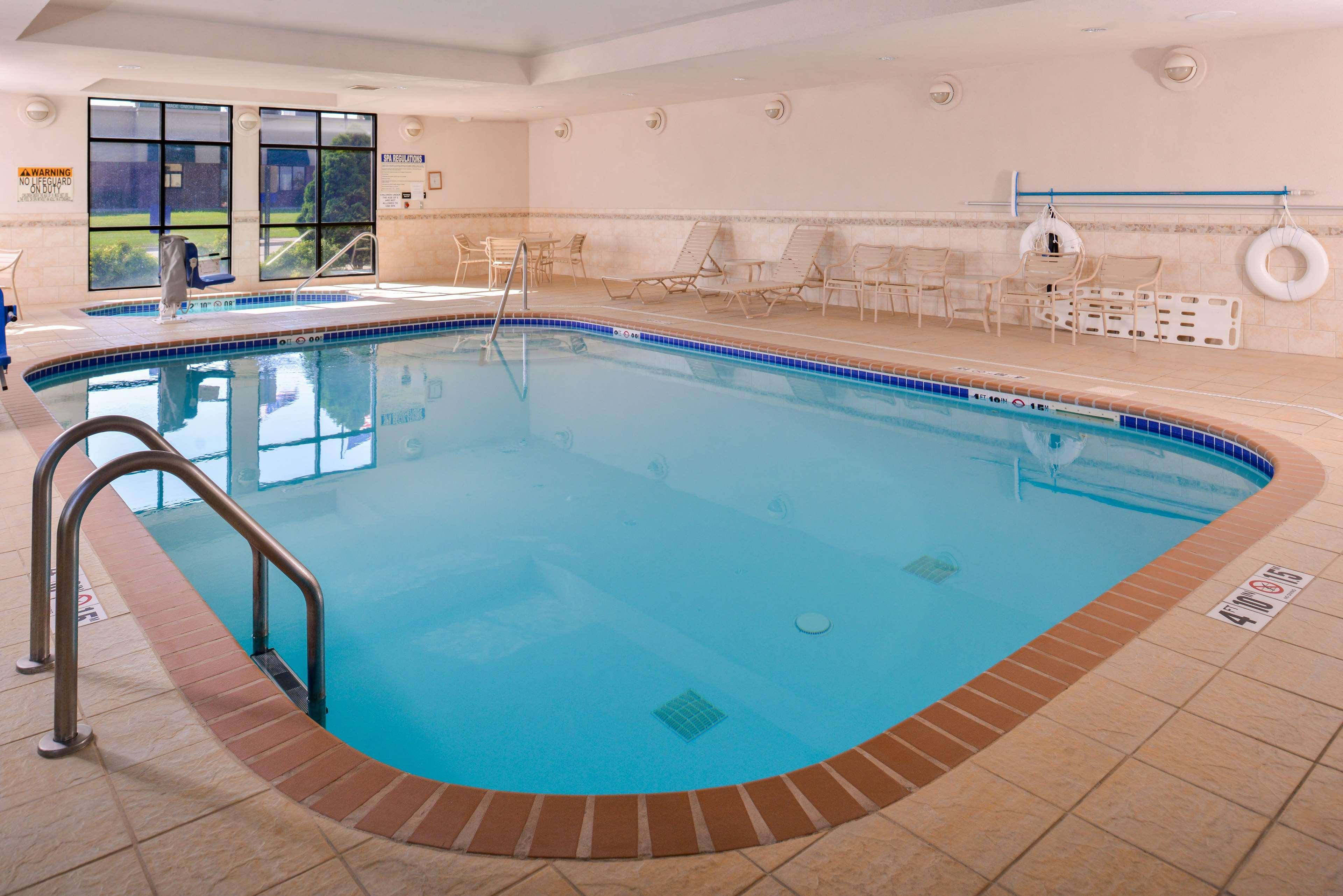 Hampton Inn York Exteriör bild